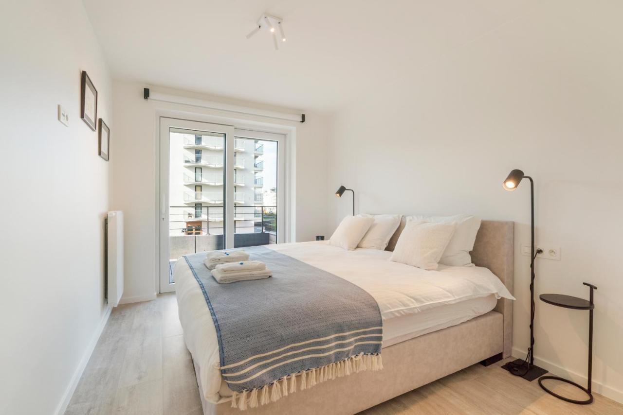 The Waves-Luxurious 3Bedroom App W Big Terrace & Garage Oostende Dış mekan fotoğraf